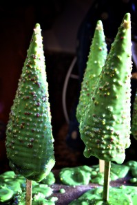 Christmas tree cake pops