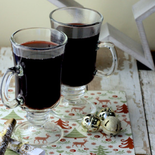 Mulled Wine in the REDMOND multi cooker on feedingboys.co.uk