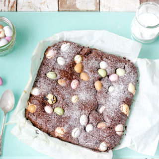 How to make fudgy Mini Egg Gluten Free Chocolate Brownies on feedingboys.co.uk