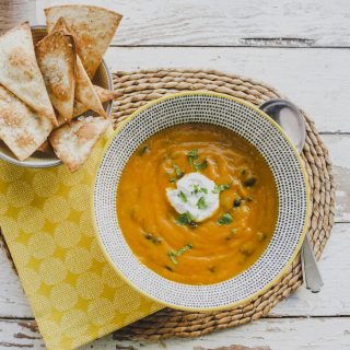 Slimming World Lunch Idea: Aromatic Carrot & Blackbean Soup on feedingboys.co.uk